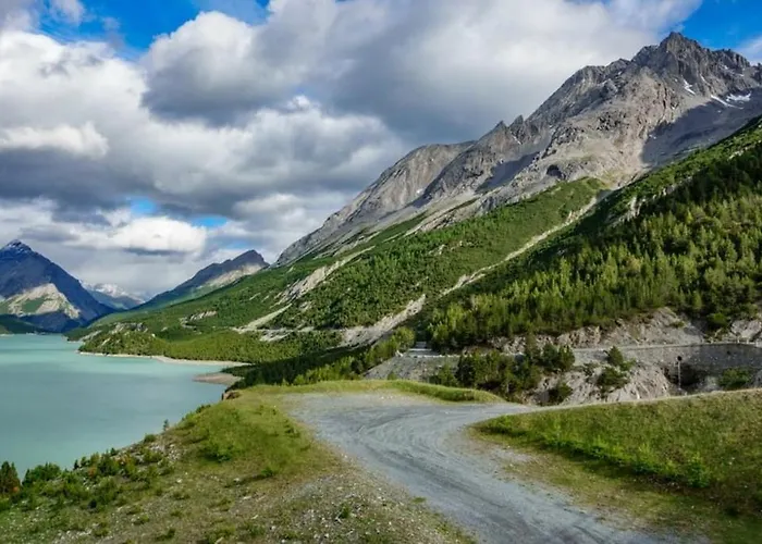 Bormio-vista Alpi-terme-trekking-relax アパート *
