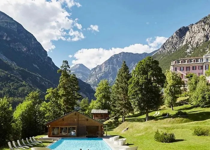 Bormio-vista Alpi-terme-trekking-relax *