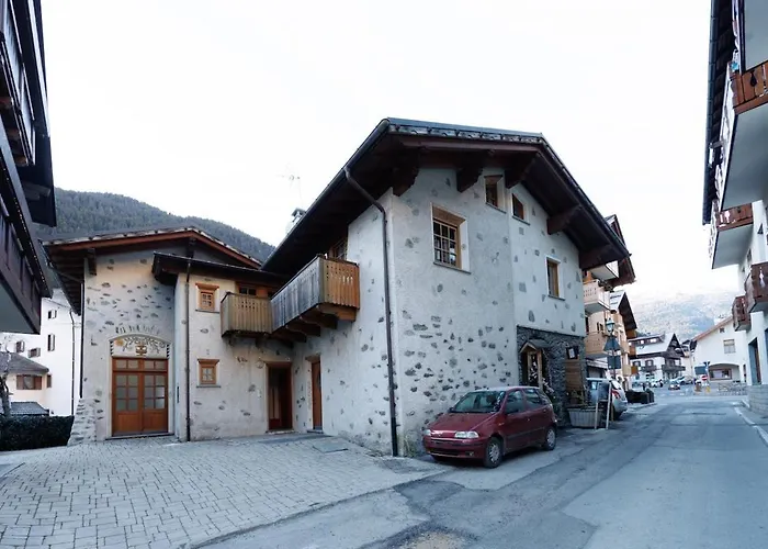 Bormio-vista Alpi-terme-trekking-relax アパート イゾラッチャ